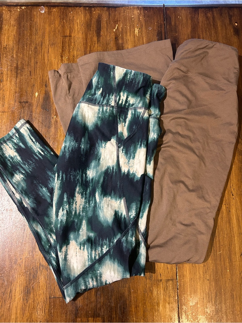 Bundle of 2 Women’s XL Leggings